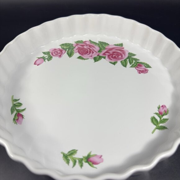 Christineholm Porcelain Rose Pattern Quiche Scalloped Baking Dish Ceramic VTG - Picture 7 of 13